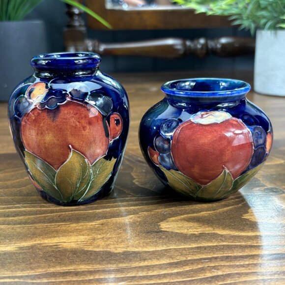Pair of Vintage Moorcroft Pomegranate Vases Small Hand Painted 1920s-1940s Vases - Picture 6 of 15